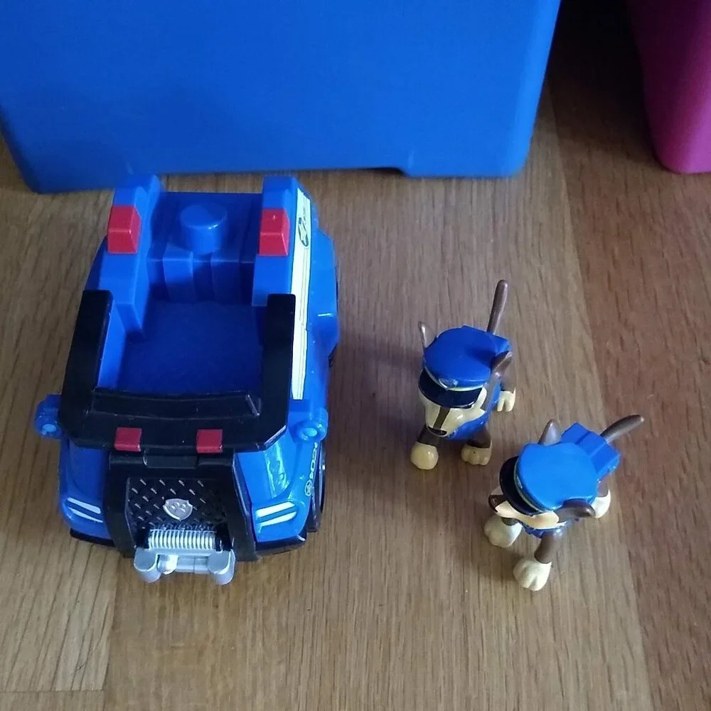 Paw Patrol Car & Chase Figures